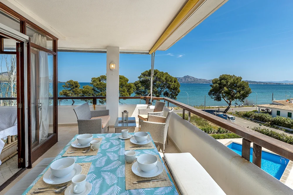 Llenaire 2, Sea view, pool, and A/C