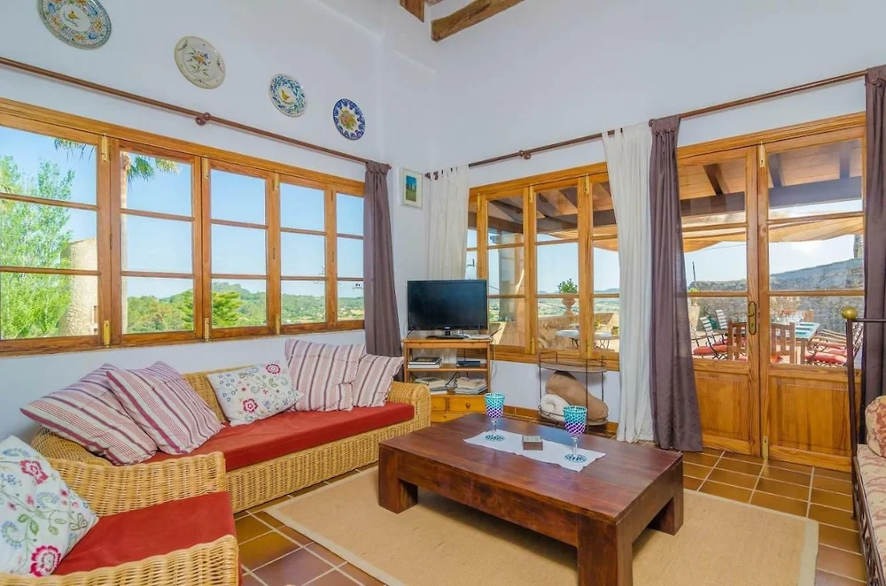 Typical Majorcan villa with a private pool