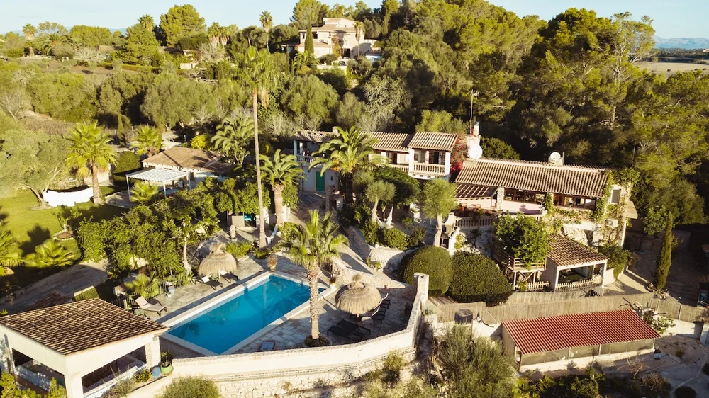 Finca s'Almudaina for 6 guests,private pool,aircon