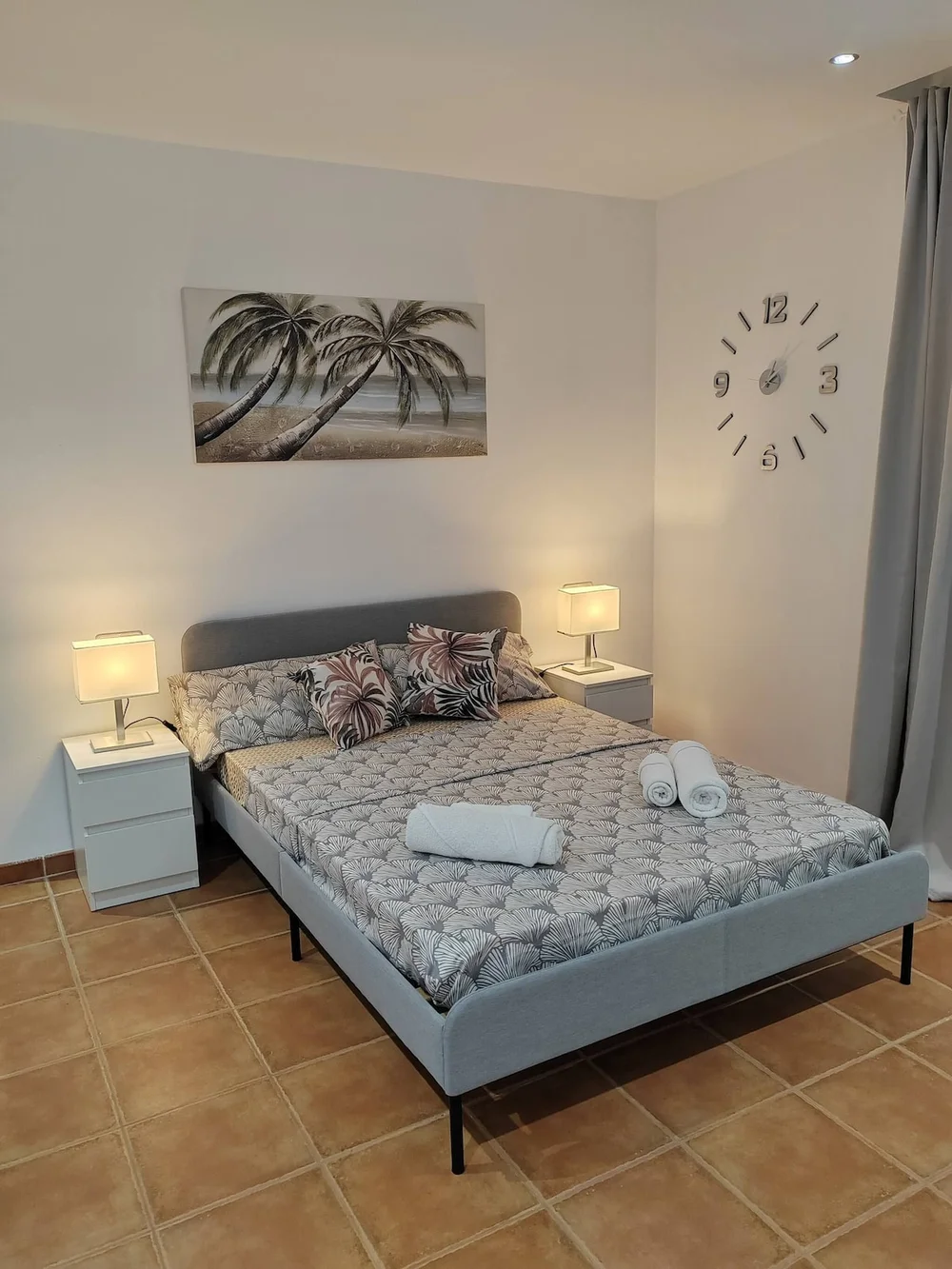Private room with en-suite bathroom