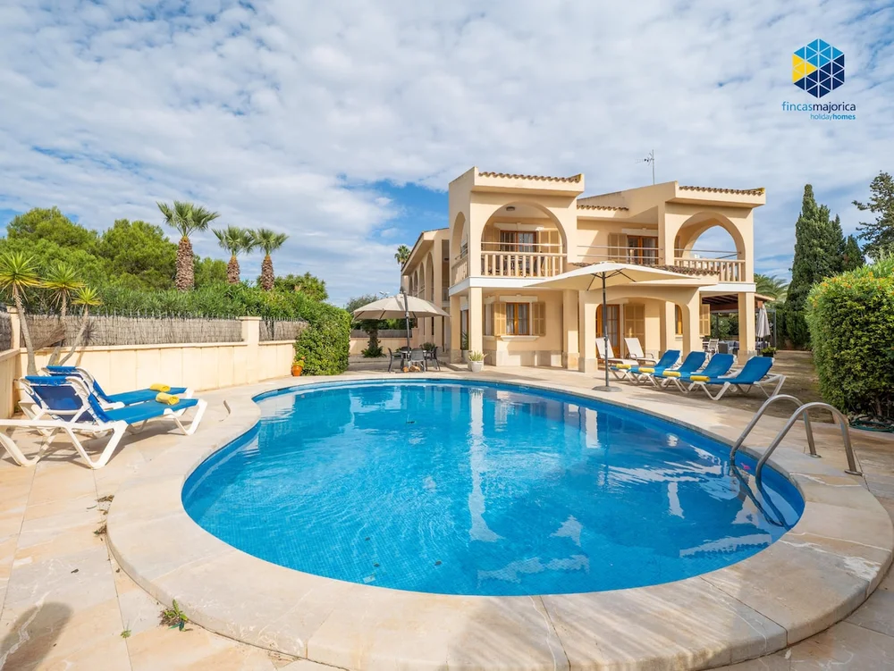 Villa Murtons