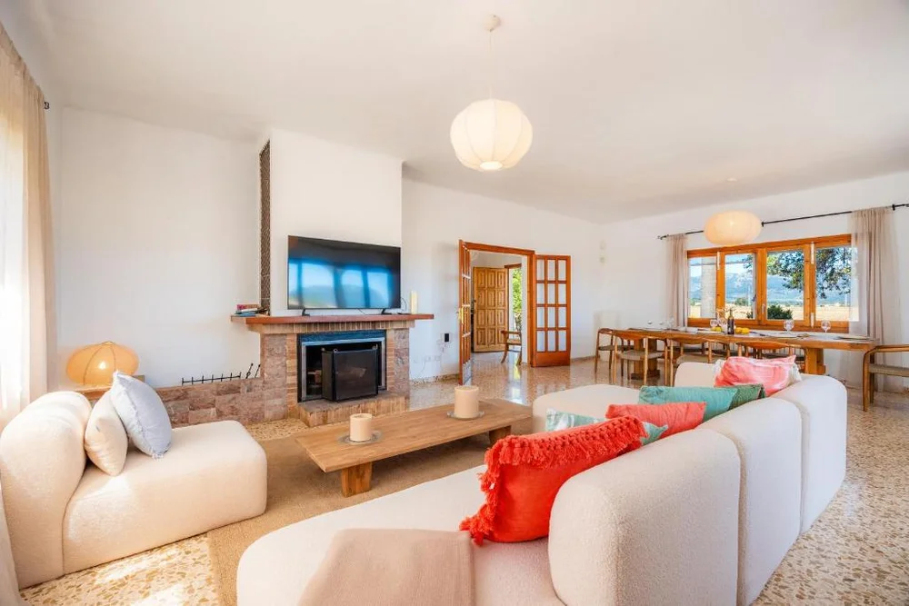 Completely renovated farm, completely secluded