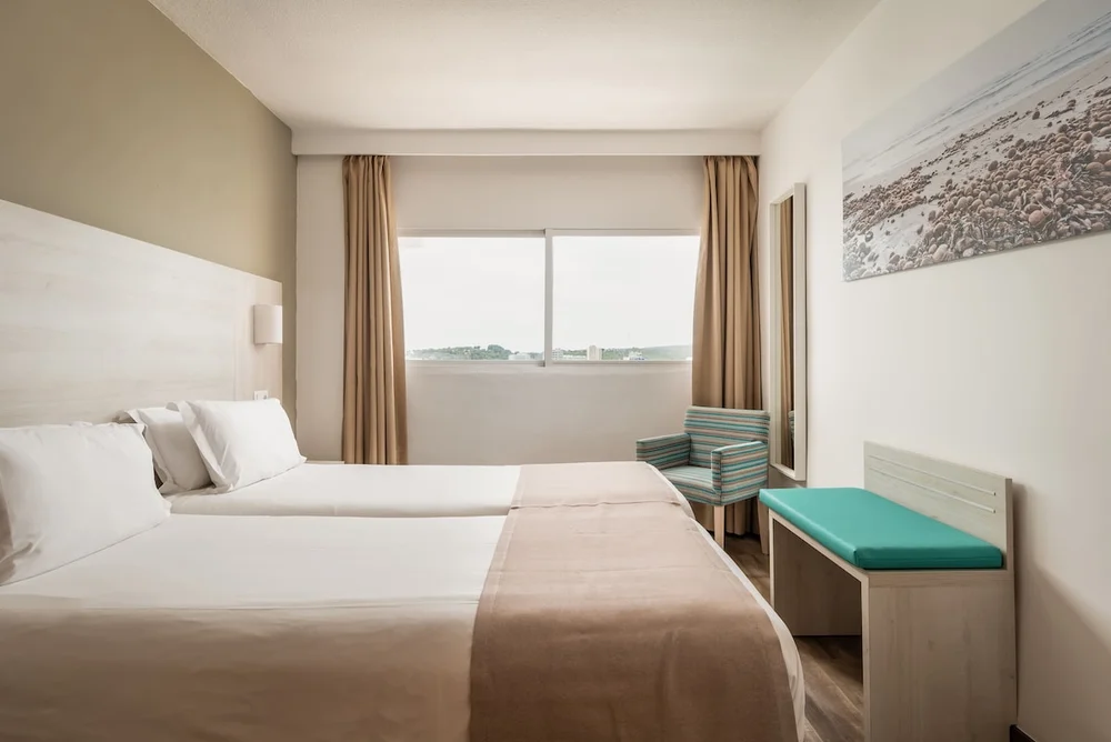 Premium Sea View Apartment for 4 guests