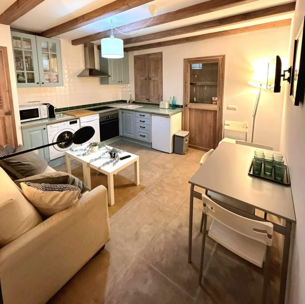 Private apartment in shared finca 2+1 pac