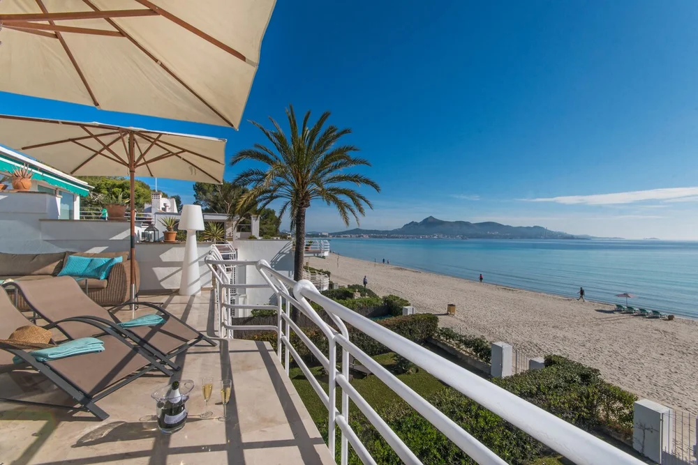 Alcudia Beach Penthouse – Beautiful with 2 large terraces