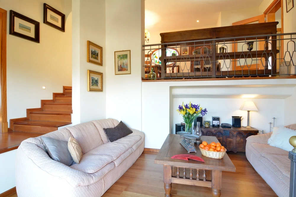 Villa With Enchanting Sea Views And Pool