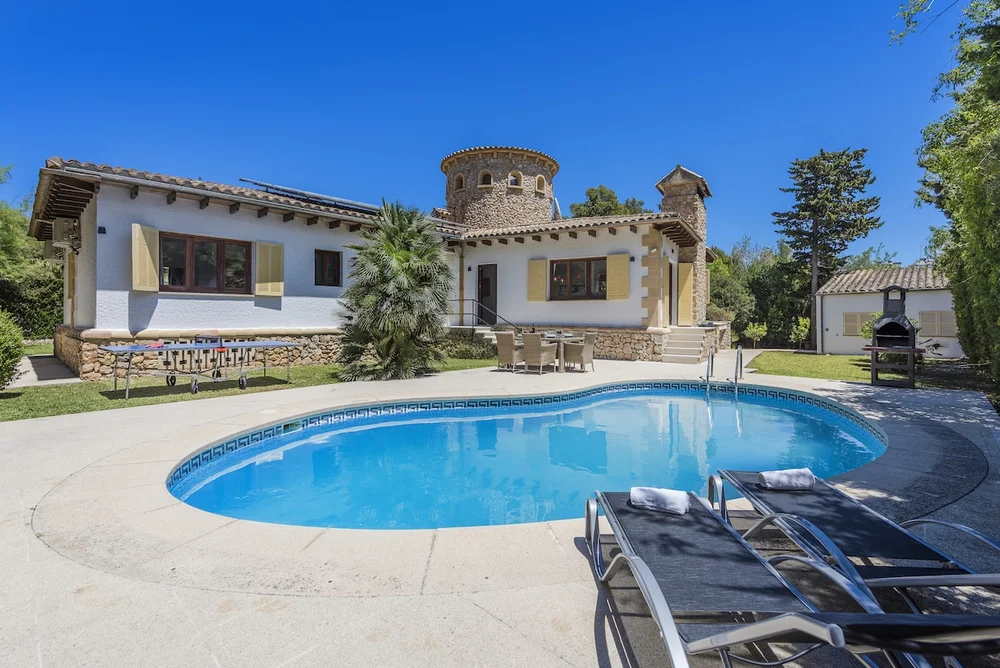 Villa Falco Perfect location by Js Villas