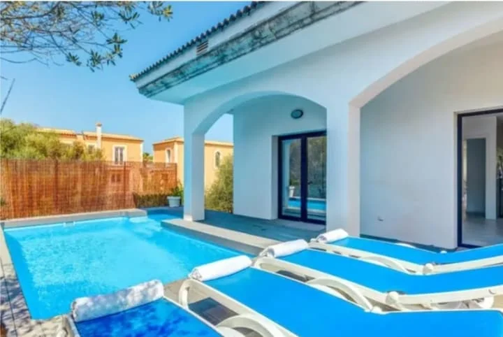 Enjoy Design Villa with Private Pool