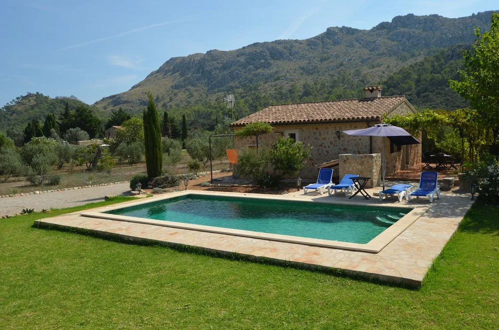Charming country house near the sea