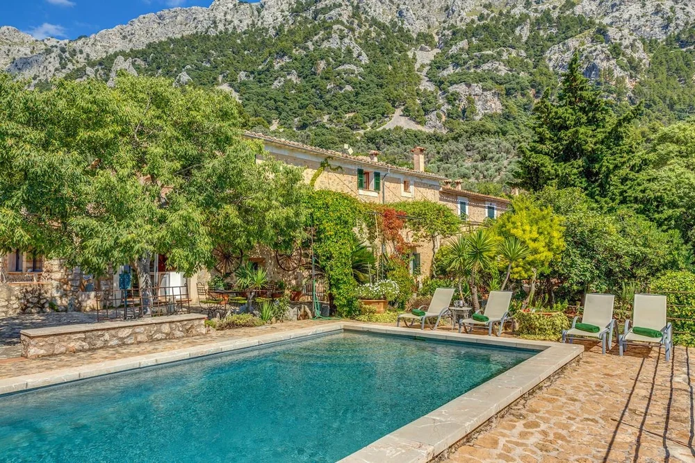Sa Cabana Vella, estate with pool in Fornalutx